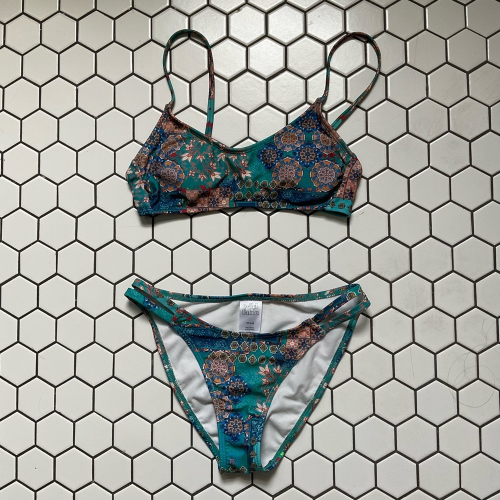 wild fable/target swimsuit size xs